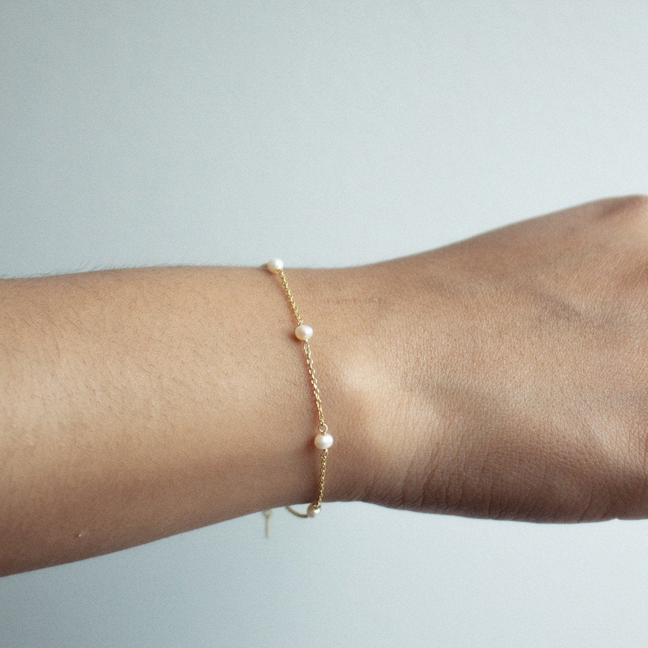 Delicate Pearl Bracelet