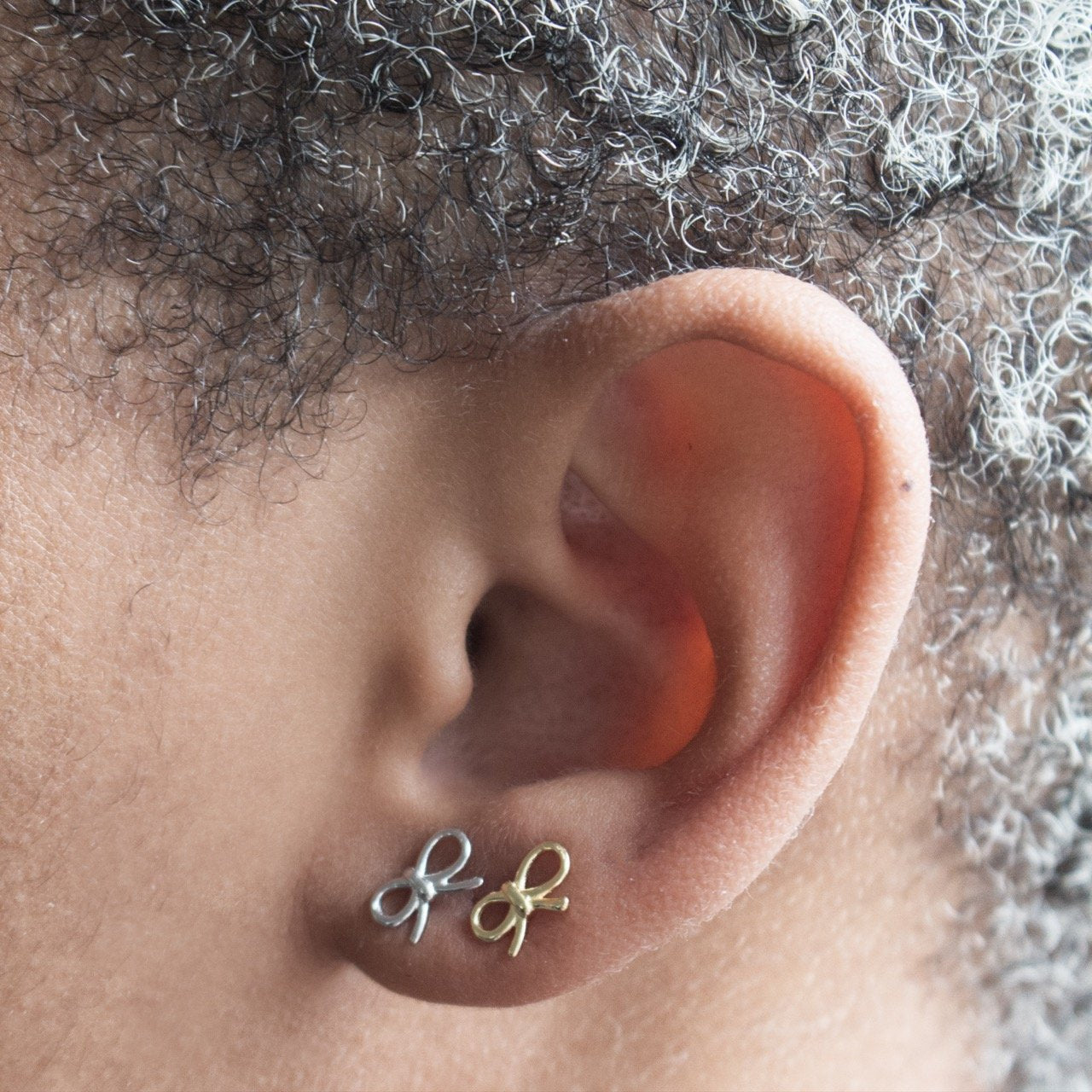 Small Bow Studs