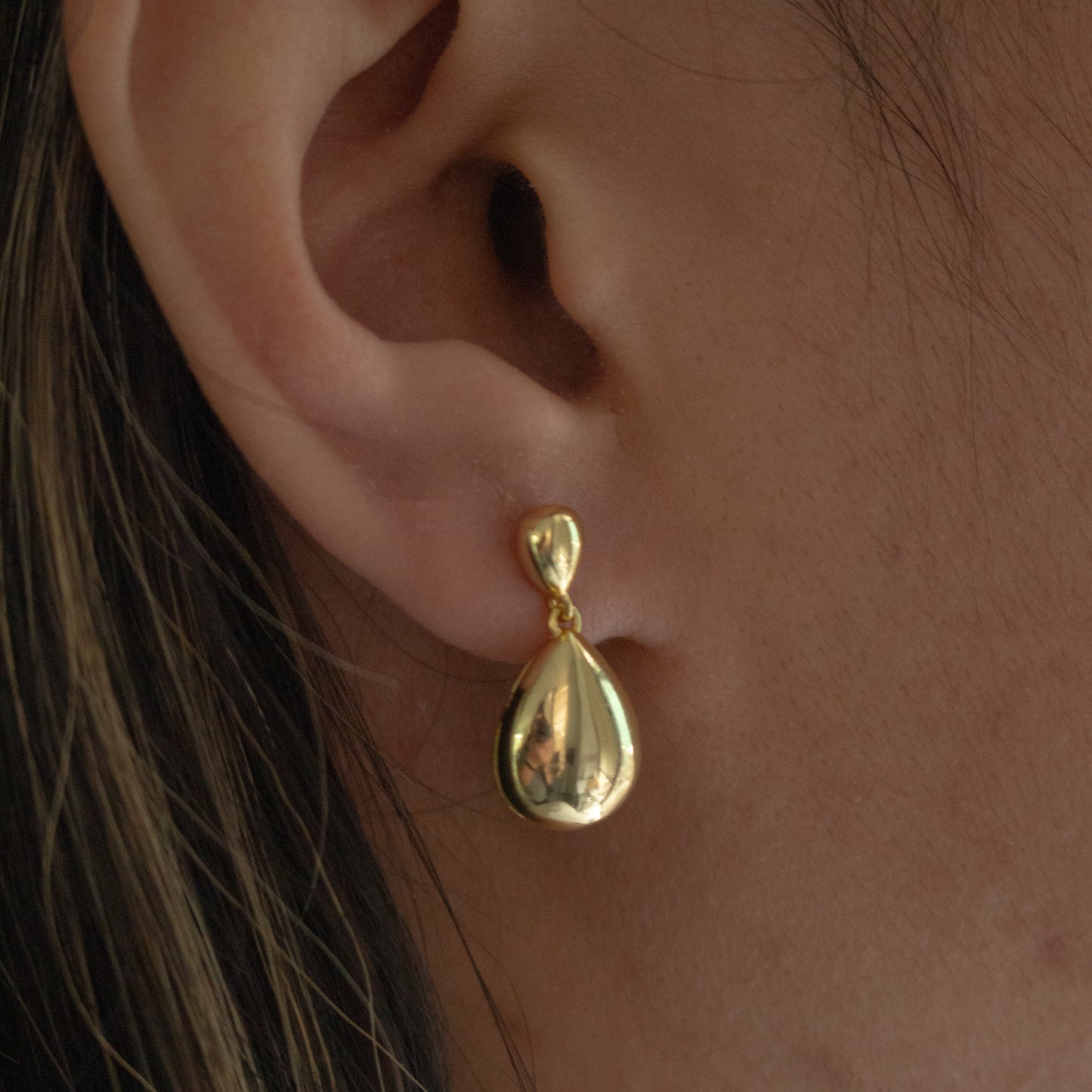 Bubble Teardrop Studs