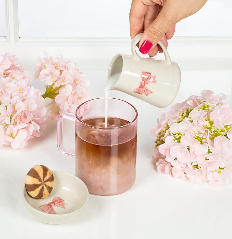 Mini Bow Jug