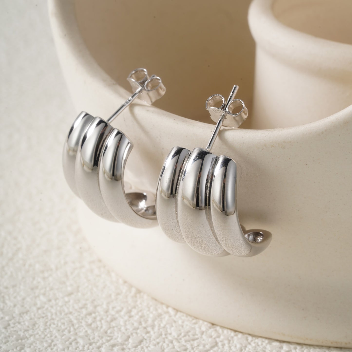 Triple Wave Chunky Studs