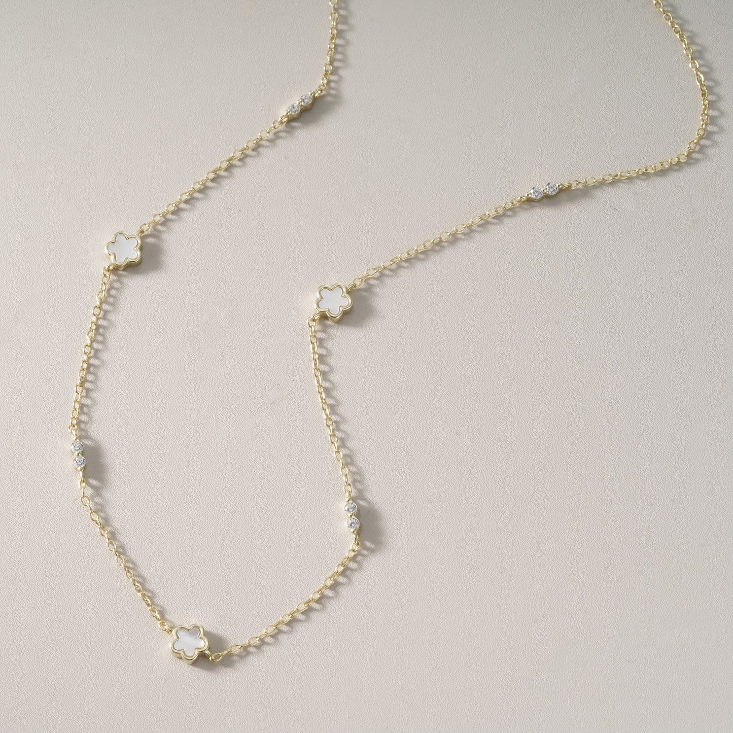 Pearl Clover Necklace