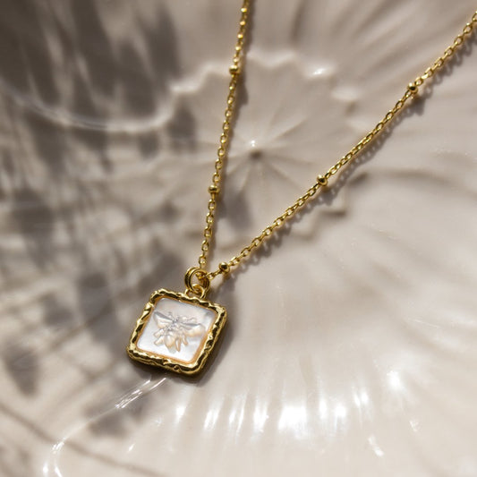 Bee Pearl Square Necklace